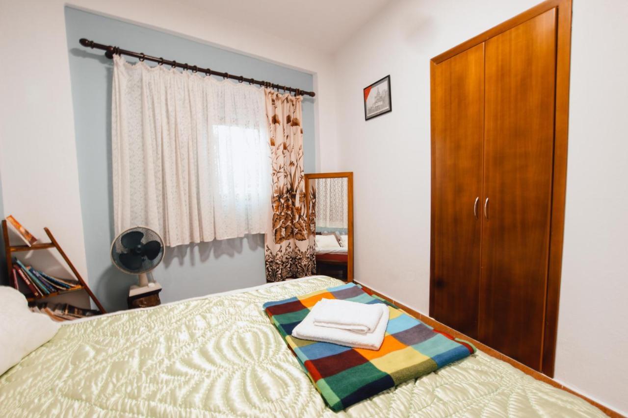 Bb Traditional Apartment Gjirokastër Eksteriør billede