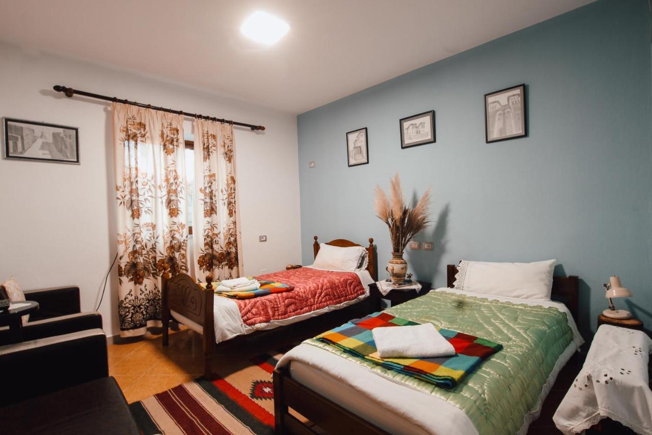 Bb Traditional Apartment Gjirokastër Eksteriør billede