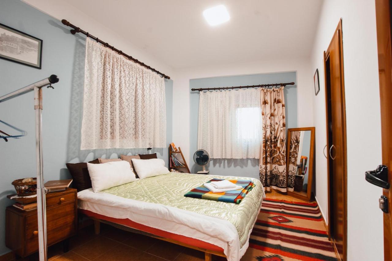 Bb Traditional Apartment Gjirokastër Eksteriør billede